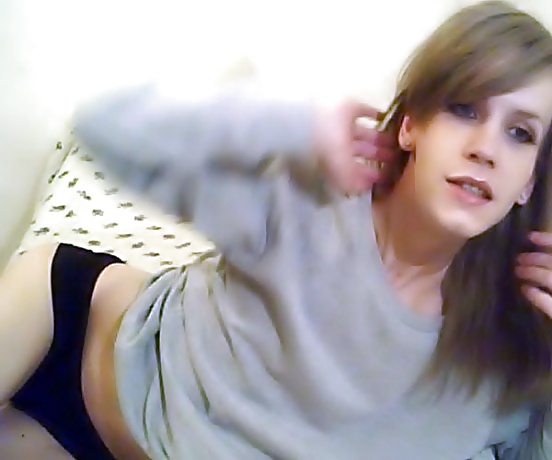 かわいいスキニーTガール
 #27818455