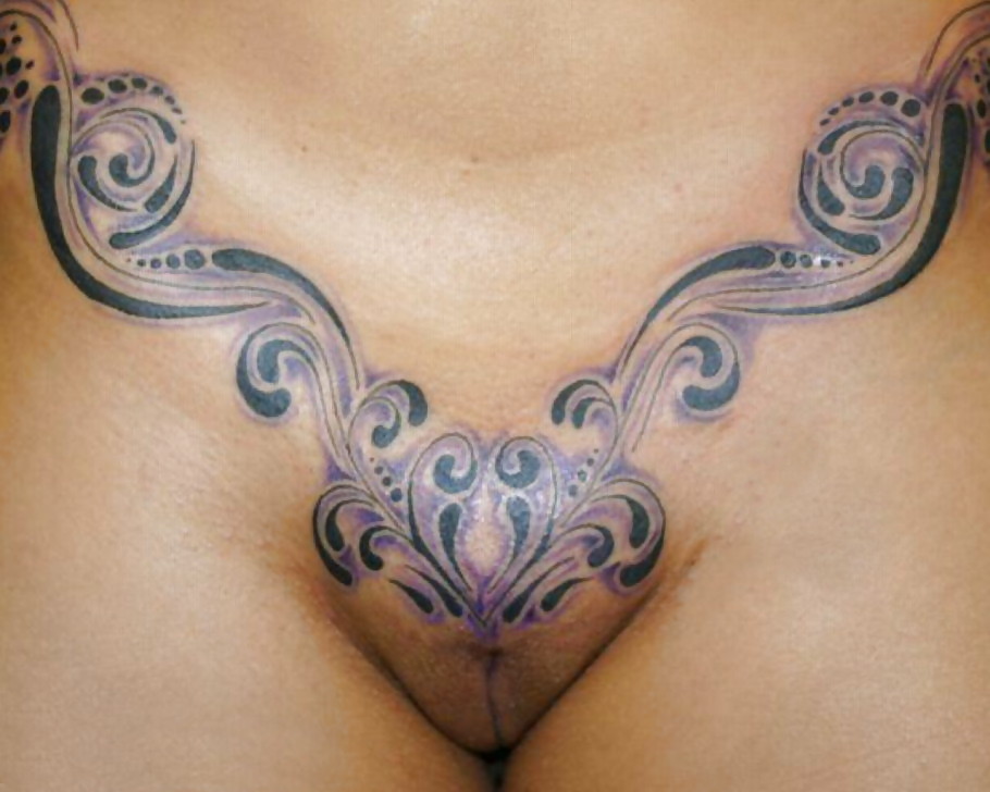 タトゥーガール
 #36115846