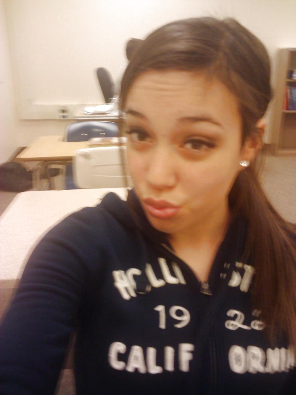 Bimbo puta expuesta
 #28726101