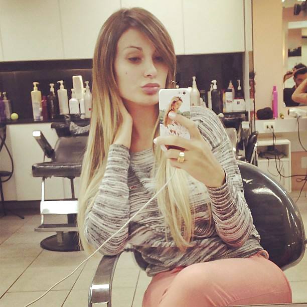 Andressa urach
 #24937602