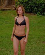 Mena Suvari