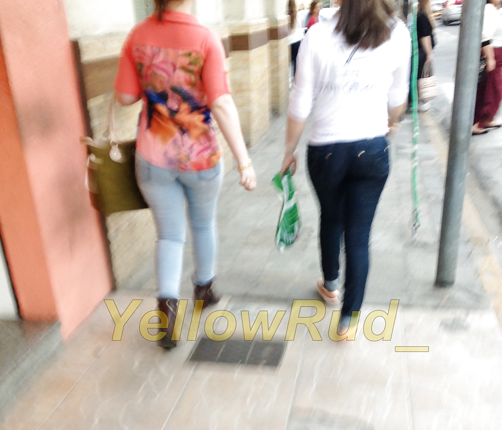 Gostosas aleatorias - br
 #24050475