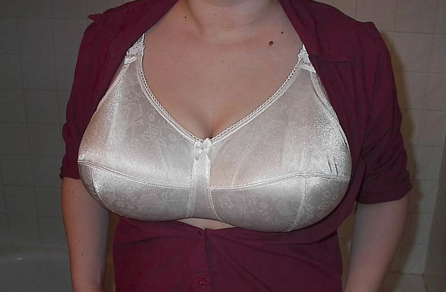 Chunky tits in bras 2 #32696647