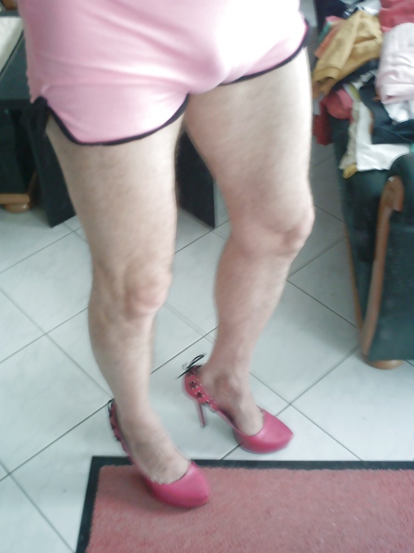 ピンクのドレスを着た女性
 #38937299