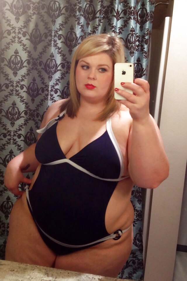 BBW Selfies #31375450