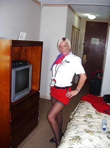 Azafata y airhostess en nylons
 #32758509