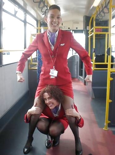 Stewardess e hostess in calze di nylon
 #32758797