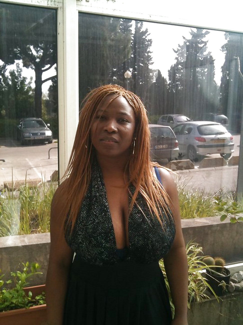 Une Fille Cameroonian Appelé Emérite G. #31167480