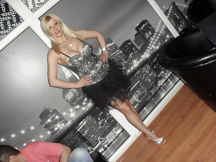 40歳以上の男性
 #23136718