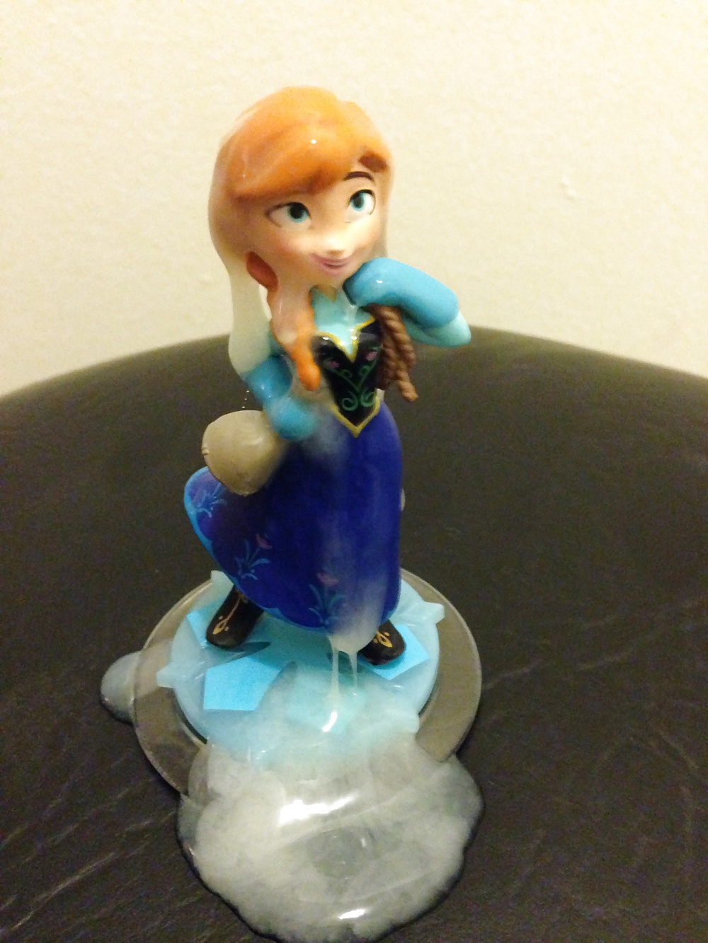 Let it Go, featuring Anna from Frozen #38943036