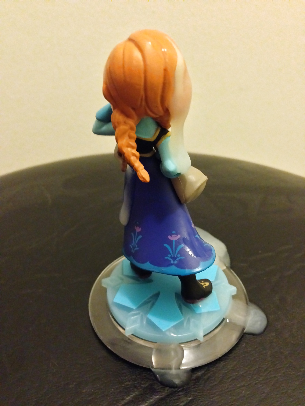 Let it go, featuring anna from frozen
 #38943124