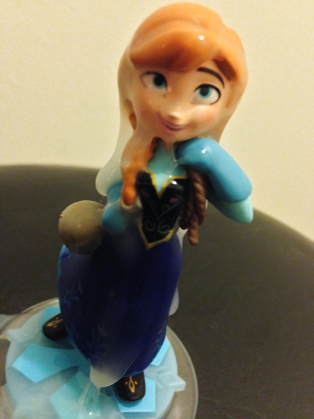 Let it go, featuring anna from frozen
 #38943204