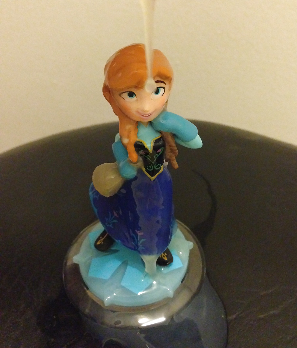 Let it go, featuring anna from frozen
 #38943304