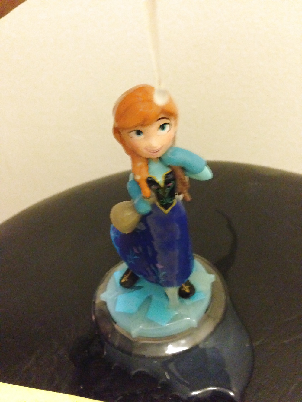 Let it go, featuring anna from frozen
 #38943382