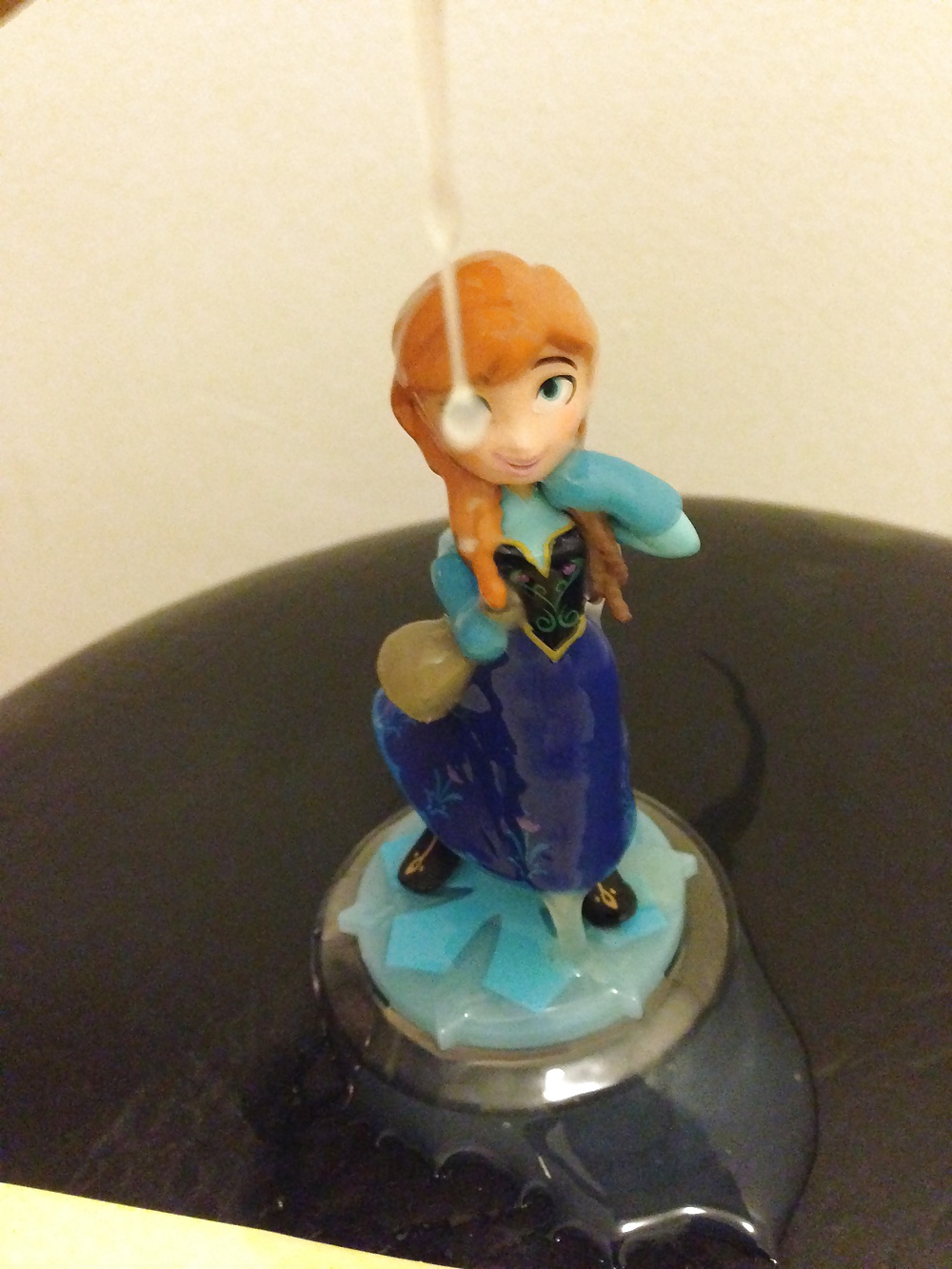 Let it Go, featuring Anna from Frozen #38943422