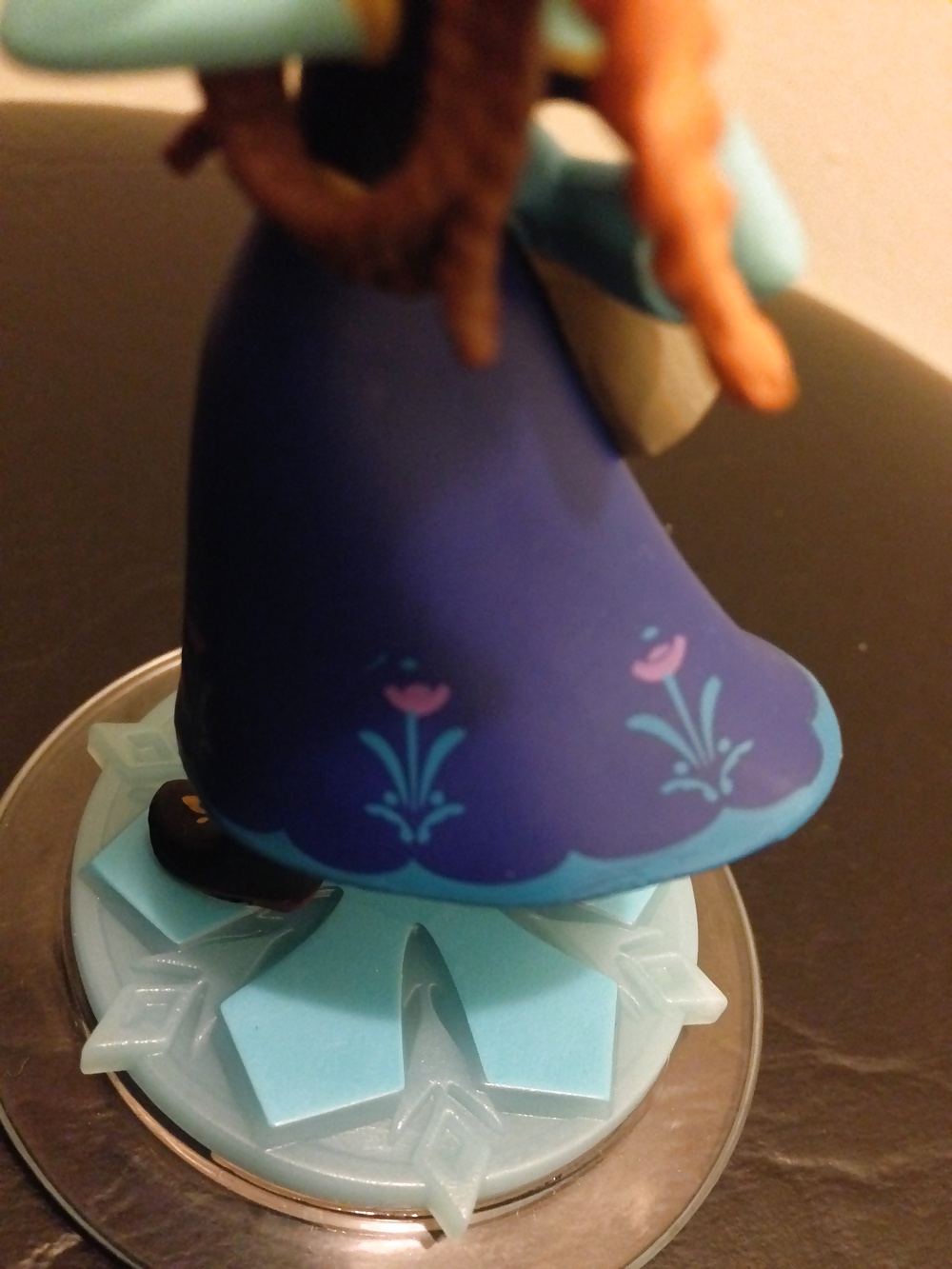 Let it go, featuring anna from frozen
 #38943567
