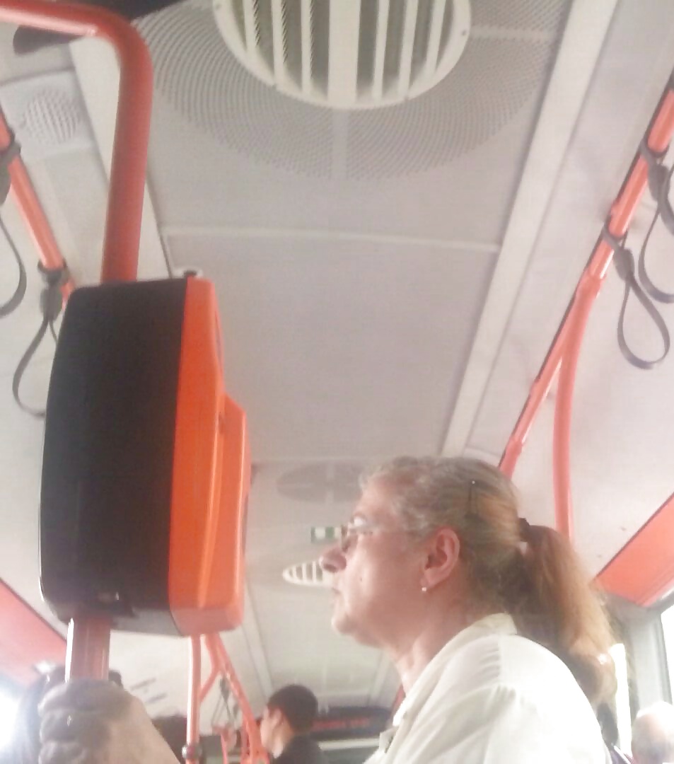 Spion Reifen Straße, U-Bahn, Bus Rumänisch #26810004