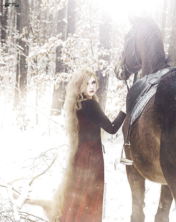 Brujas y caballeros
 #35160941