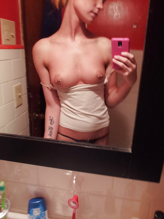 24 year old slut from Escanaba, Michigan #35022068