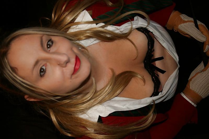 Lisa J #27033084