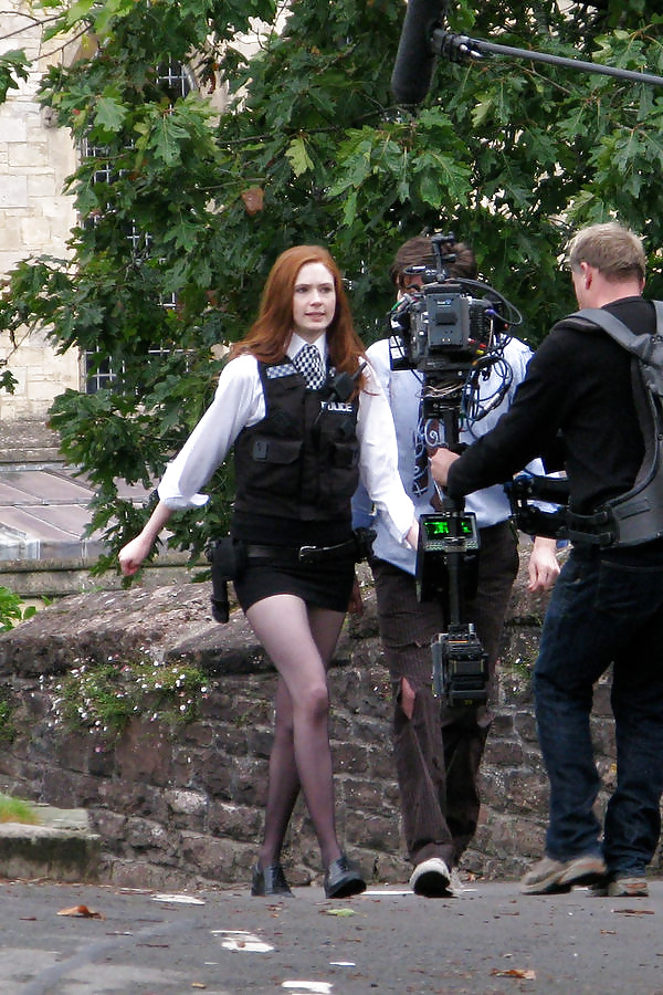 Karen gillian ( amy pond ) 
 #29678406