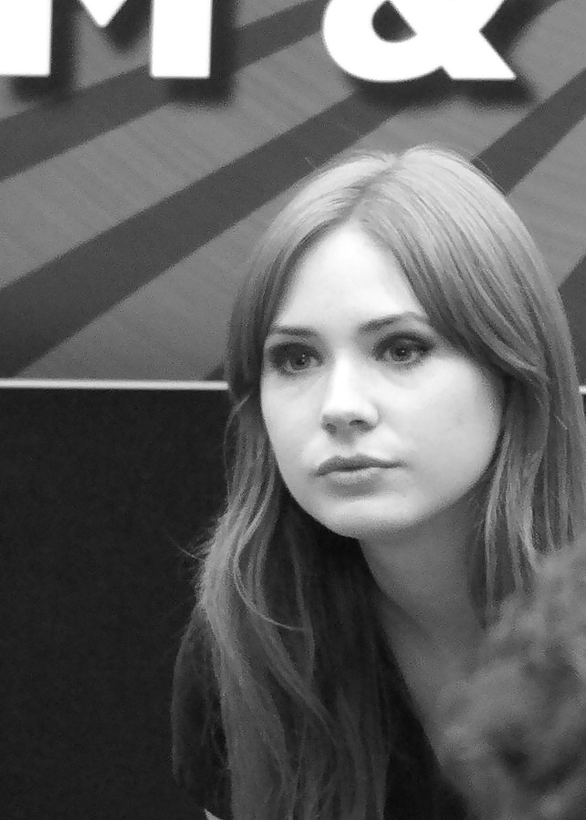 Karen Gillan (amy Teich) #29678432