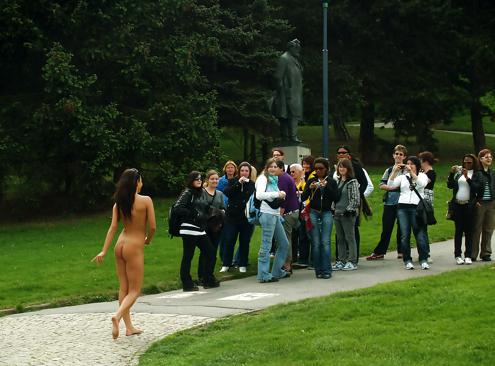 Nude in public 14 #29620201