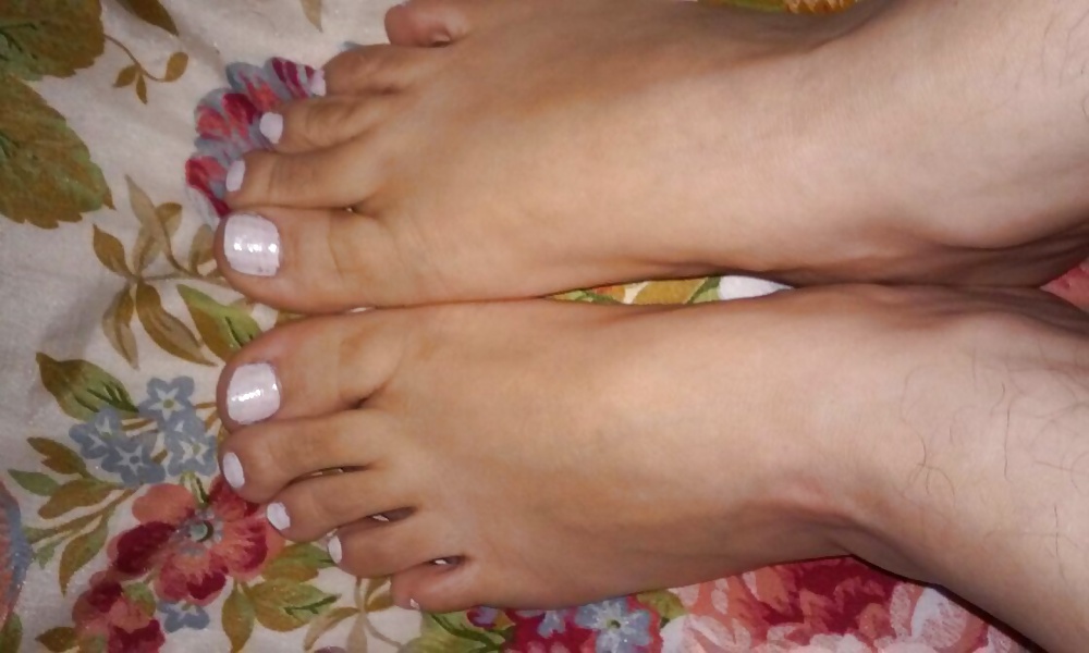 Kolumbianisch Weiße Mädchen Füße #28543129