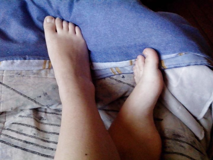 Kolumbianisch Weiße Mädchen Füße #28544280
