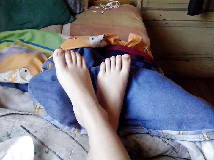 Kolumbianisch Weiße Mädchen Füße #28544302