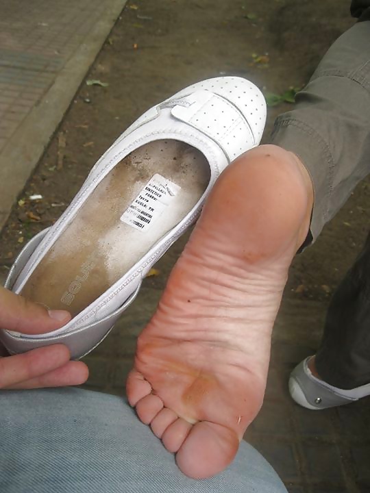 Kolumbianisch Weiße Mädchen Füße #28545061