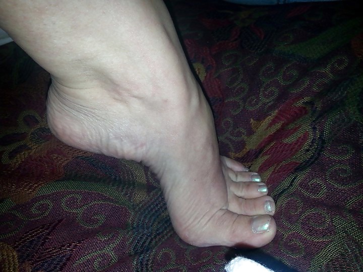 Kolumbianisch Weiße Mädchen Füße #28545064