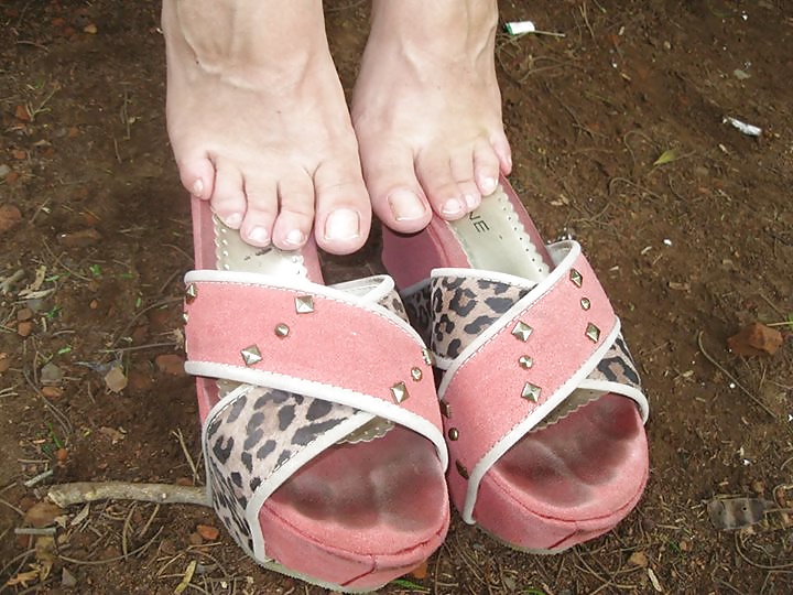 Kolumbianisch Weiße Mädchen Füße #28545068