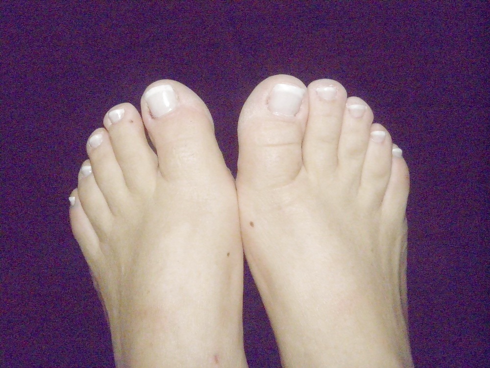 Kolumbianisch Weiße Mädchen Füße #28545815