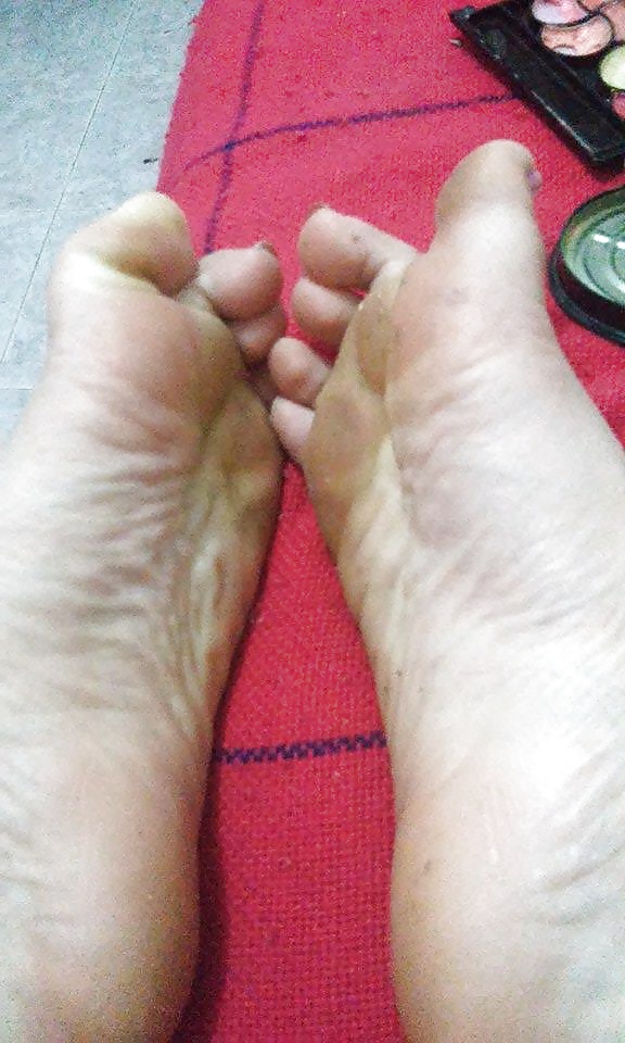 Kolumbianisch Weiße Mädchen Füße #28546291