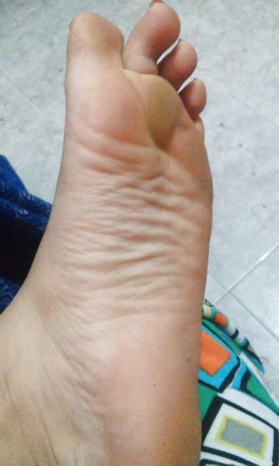 Kolumbianisch Weiße Mädchen Füße #28546297