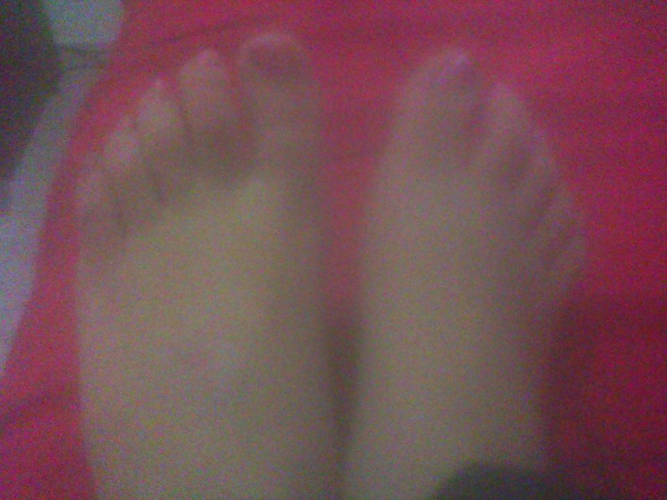 Kolumbianisch Weiße Mädchen Füße #28546416