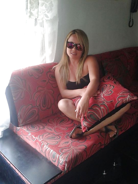 Chicas blancas colombianas pies
 #28546783