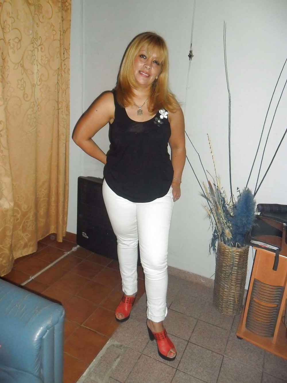 Chicas blancas colombianas pies
 #28549306