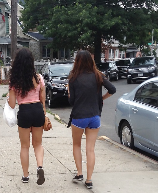 2 sexy nyc teens in shorts #33513263