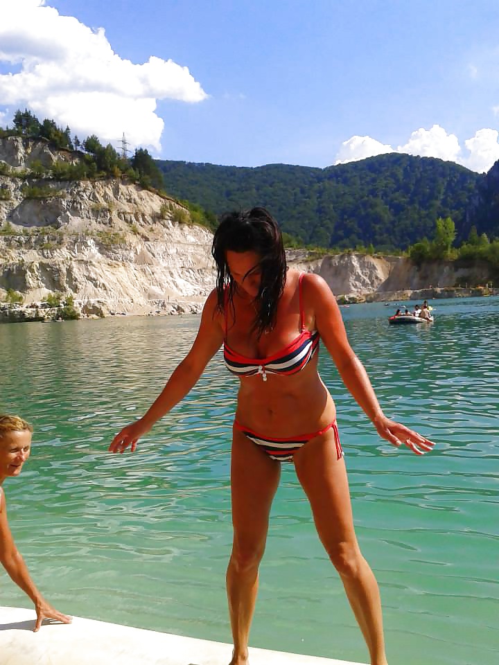 スロバキアの熟女
 #34402135