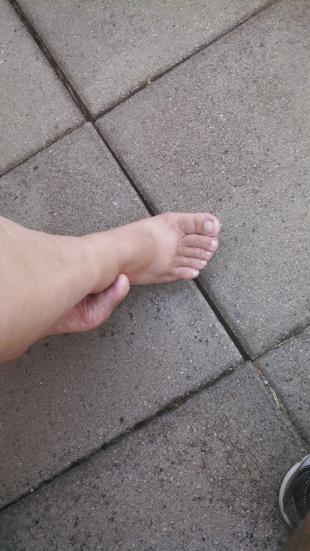 妻の足と足の指
 #41066712