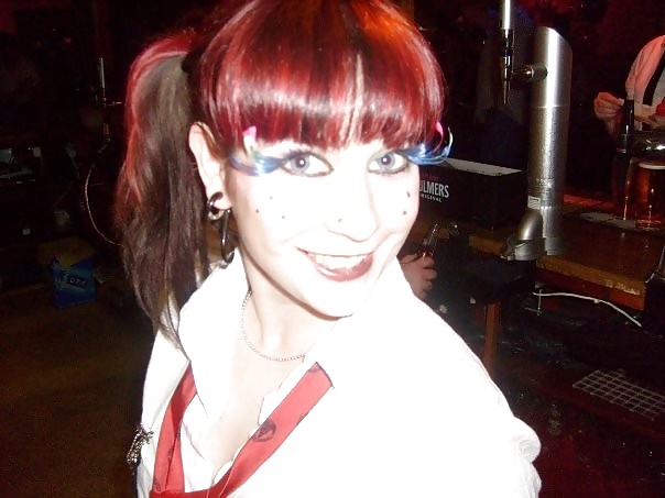 26yo fiona is a real big bitch...make cmts
 #35523109