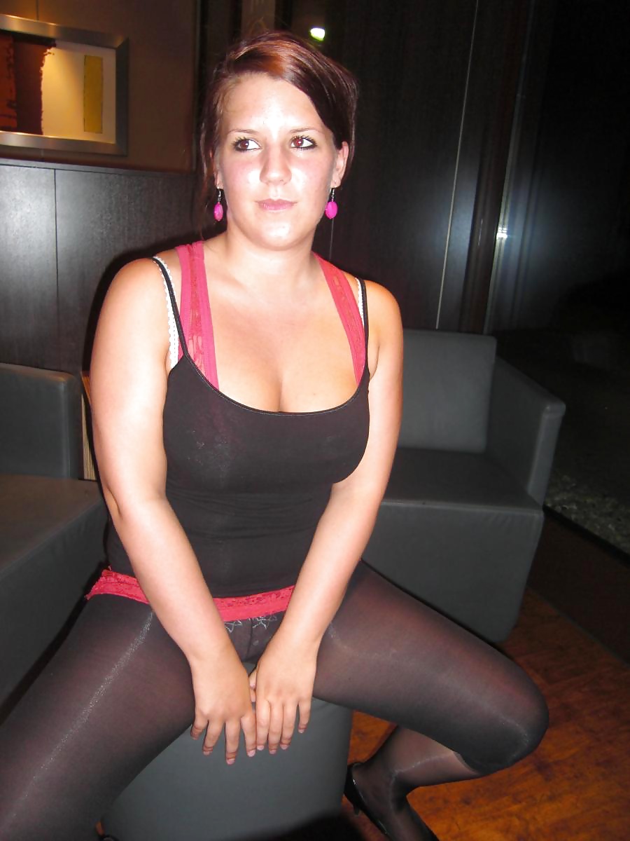 Busty girl in leggings e collant
 #40711370