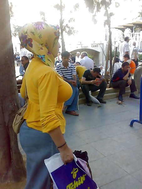Ragazze arabe sexy (culi rotondi)
 #31696888