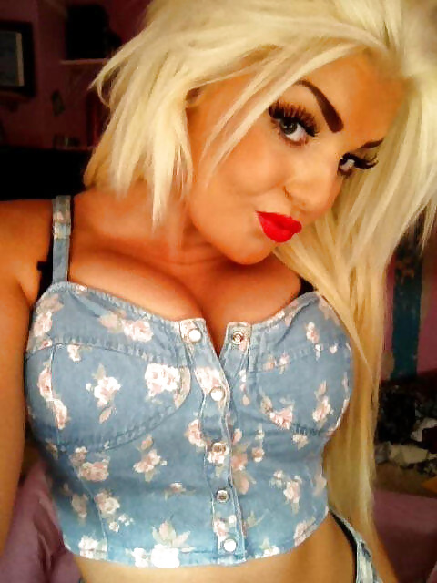 Dolled up chavs 4 (comment) #32981277