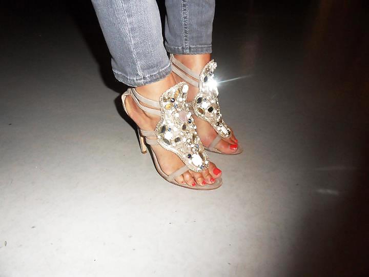 Cristina Fereira feet #24838264