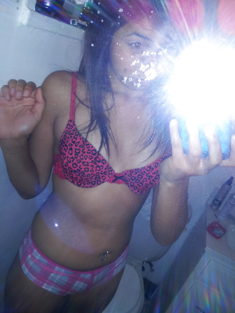 Niedliche Hure Mädchen Selbst Erschossen Zu Hause #36659392