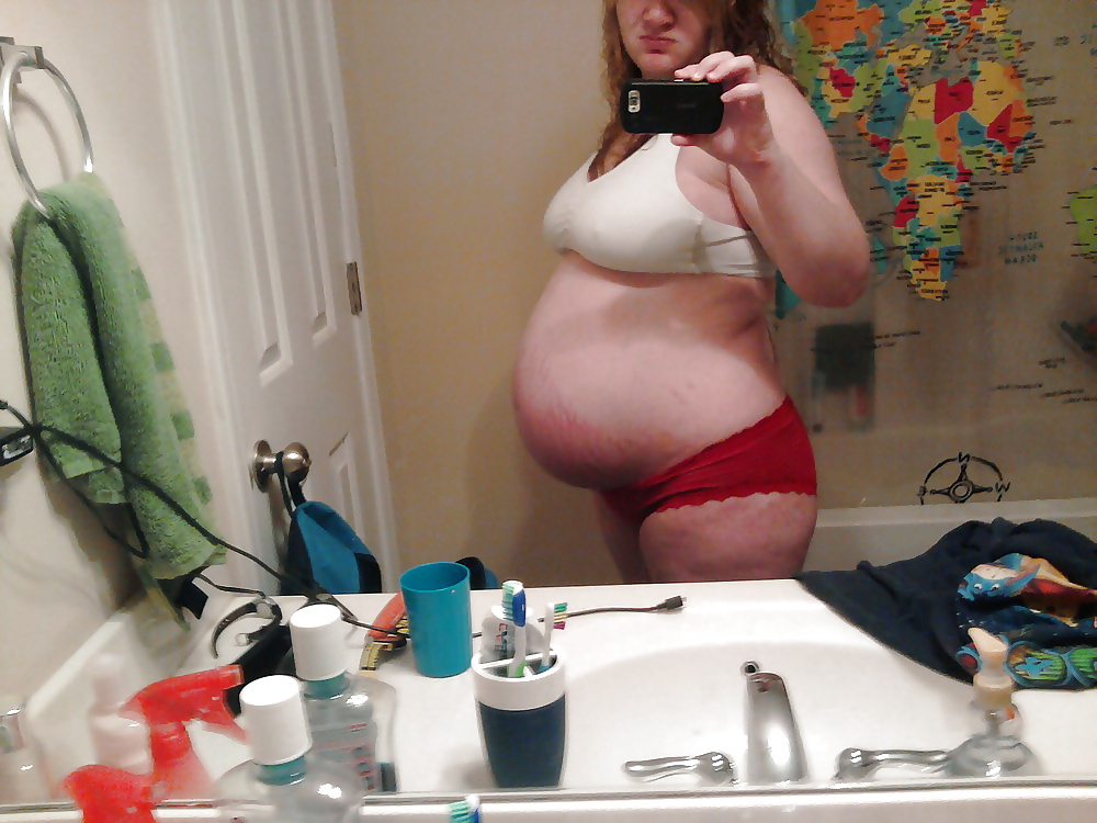 Darline enceinte-pregnant
 #27098398