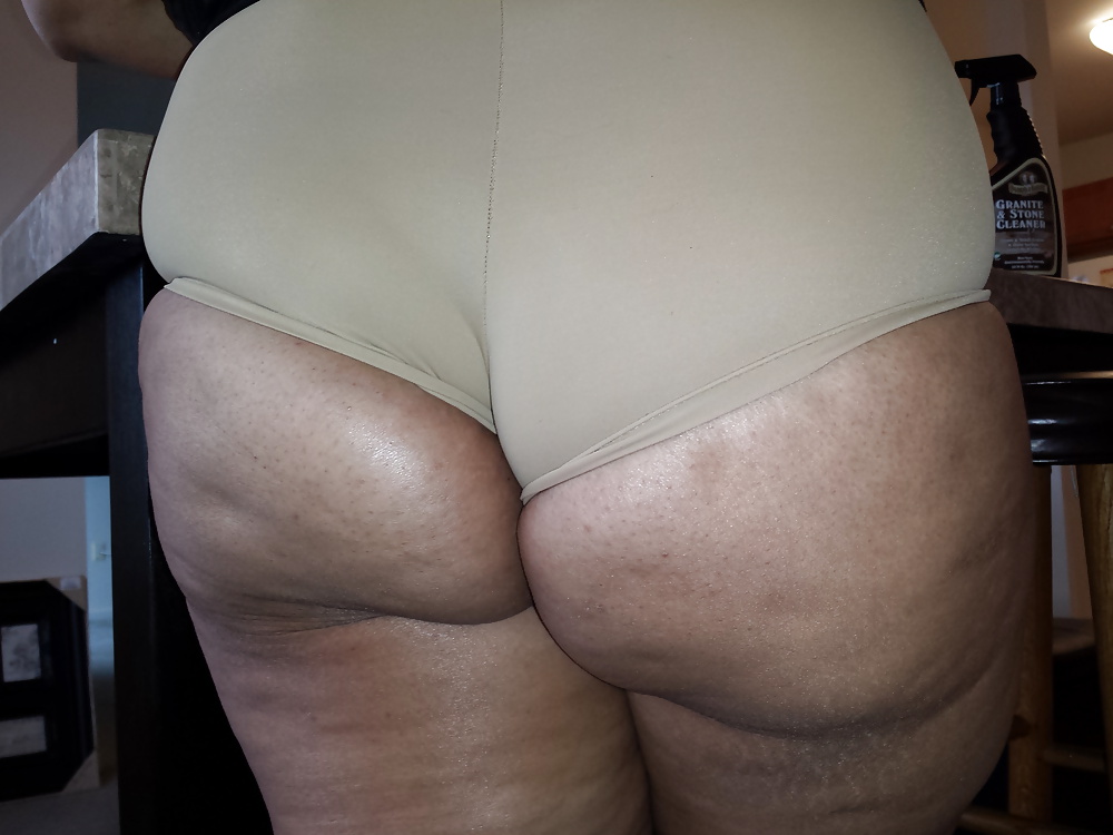 Latin wife thick ass cheeks nice and thick!!! #34743420